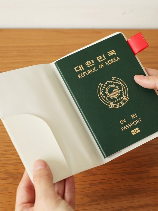 city passport cover
