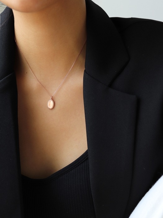 Simple Oval necklace