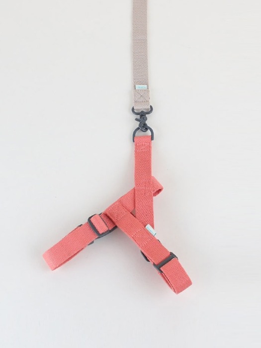 Daily harness _ living coral