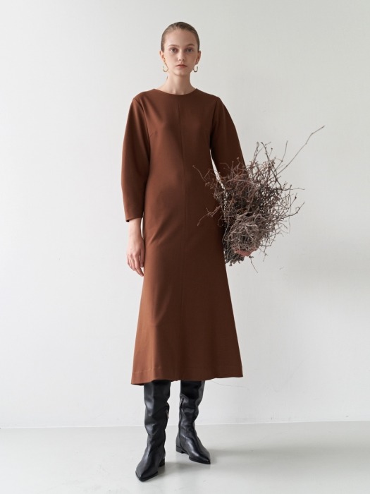 19FW LINE FLARE DRESS BROWN