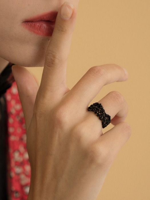 Metalic knit lace ring_(black)