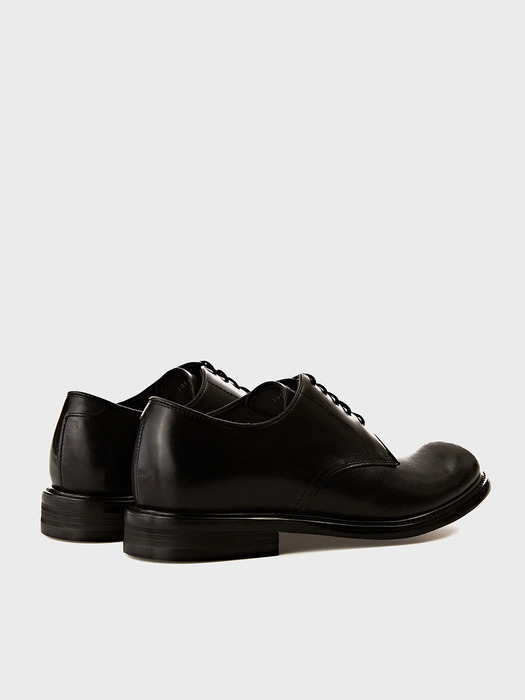 LONDON BLACK