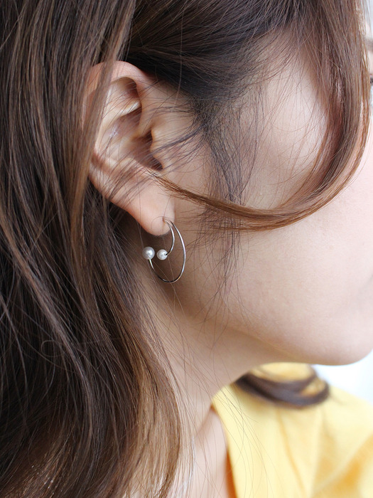 Poussette earring