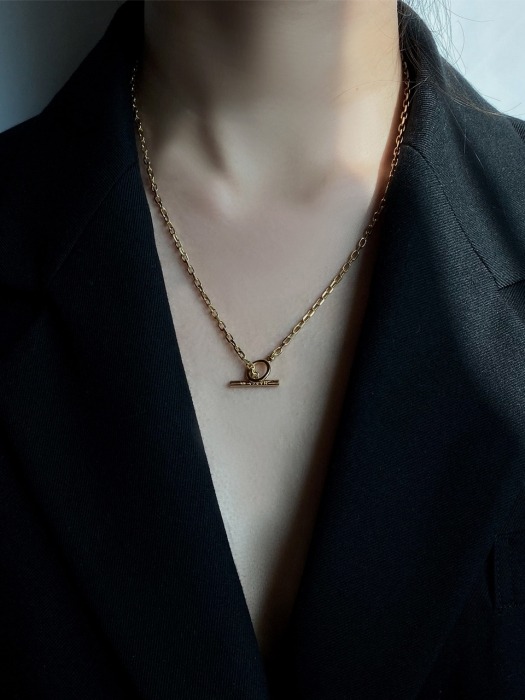 TOGGLE CHAIN NECKLACE_Gold