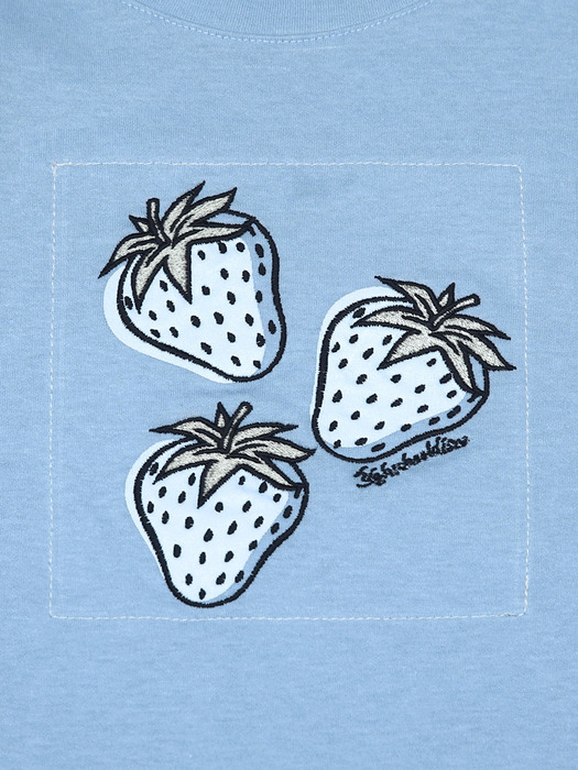 Strawberry Crop T-shirt_Sky Blue