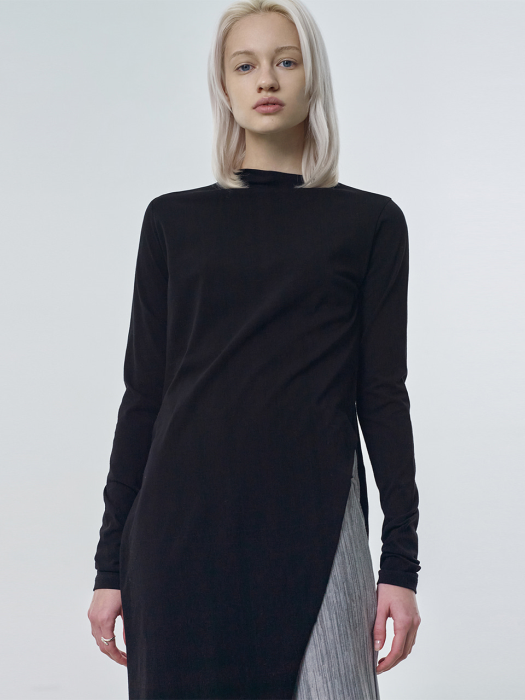 R SLIT LONG T-SHIRT