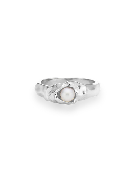 Silver pearl wave ring