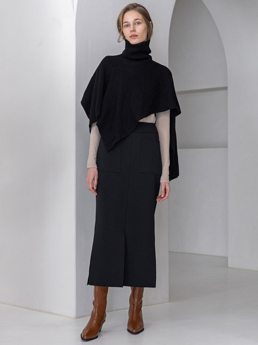 Wool Asymmetric Turtleneck Muffler