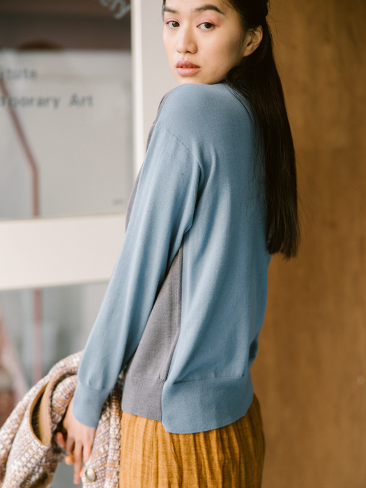 [RePLAIN_flat] DARK GREY-MAUVE BLUE CONTRAST PANEL KNIT TOP