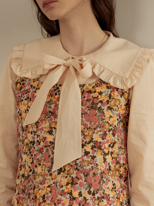 Sailor neck ribbon blouse