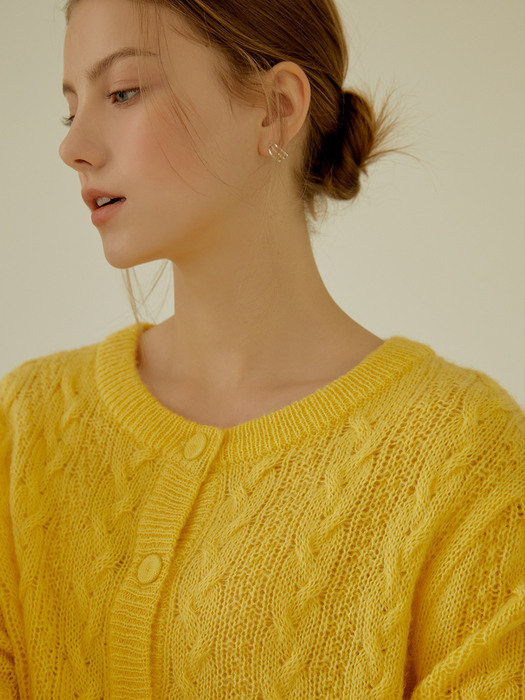 Cable button cardigan (yellow)