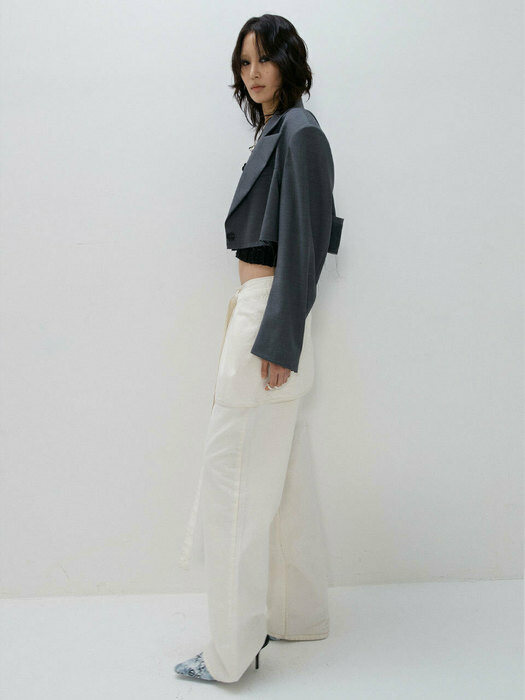 RAW EDGE  CROPPED JACKET GRAY