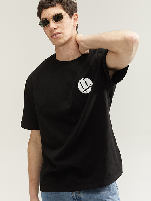 HALF FACE T-SHIRTS_BLACK