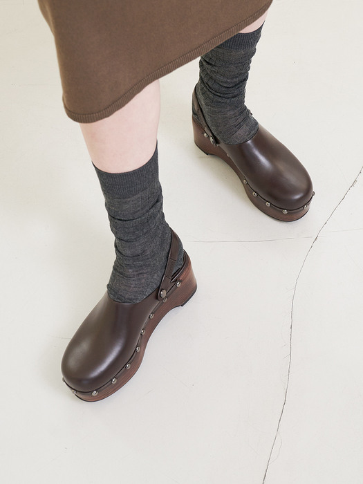 Zoe Clogs Leather Chocolate