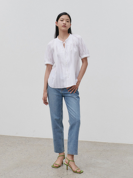 Summer high neck embroidery blouse [WH]