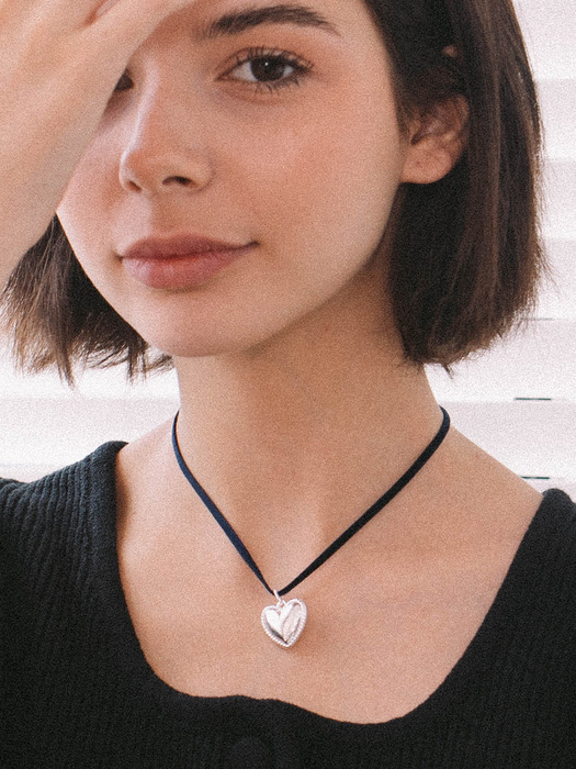 L.C.A Heart Velvet Necklace (2 Color)