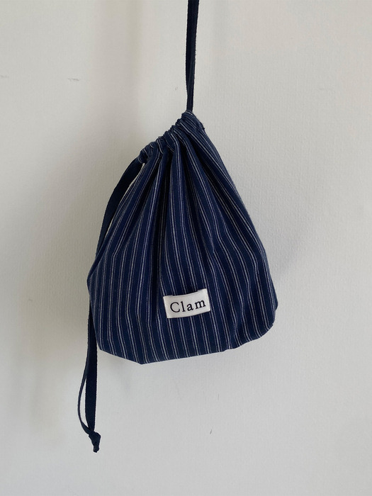 Clam string pouch _ Navy stripe