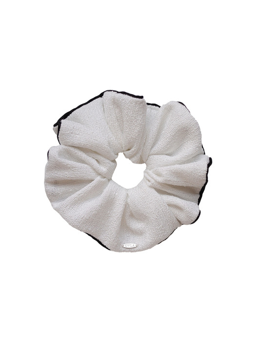 signature tweed scrunchie_white