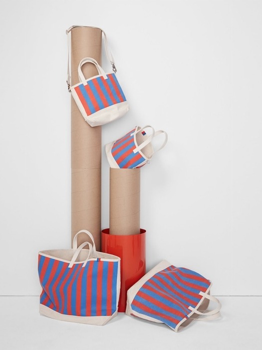 THE ALL OVER STRIPED BUCKET - ROYAL/POPPY