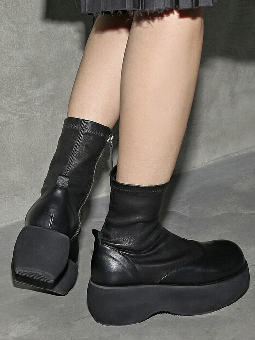 A111J Lain Ankle Boots