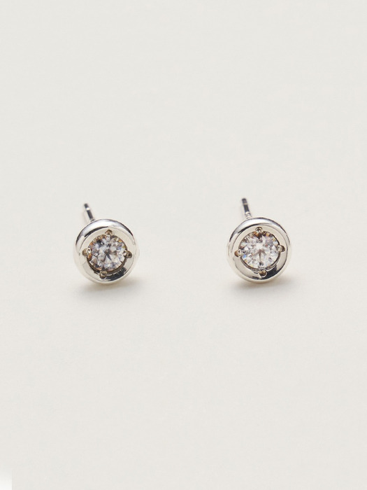 modern Tesoro 3mm Diamond Earrings