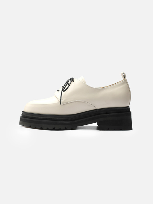 Brie loafer / ivory