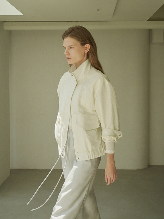 Summer glossy blouson jumper / Lemon cream