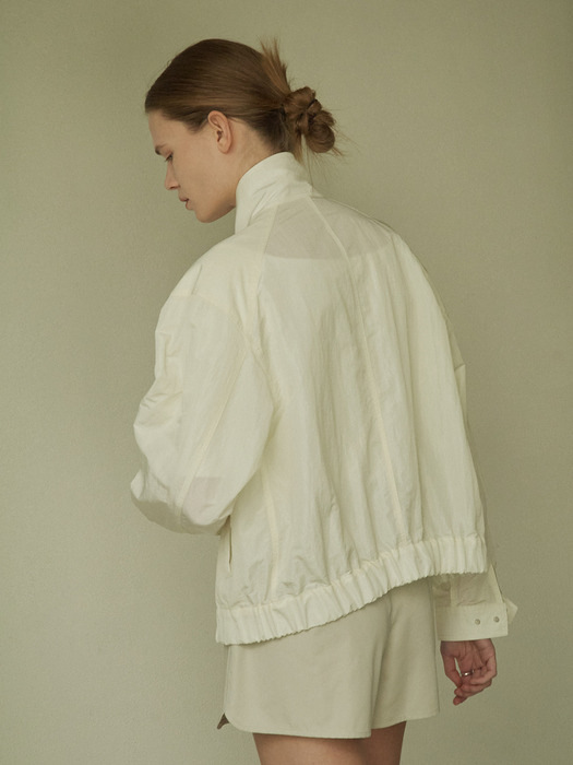 Summer glossy blouson jumper / Lemon cream