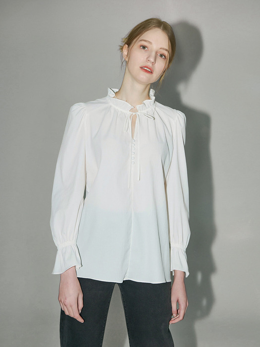 [Restock] Lautre de min White Blouse