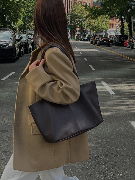 Kerry Shopper Big Bag 케리 쇼퍼 빅백  (Cacao Brown)