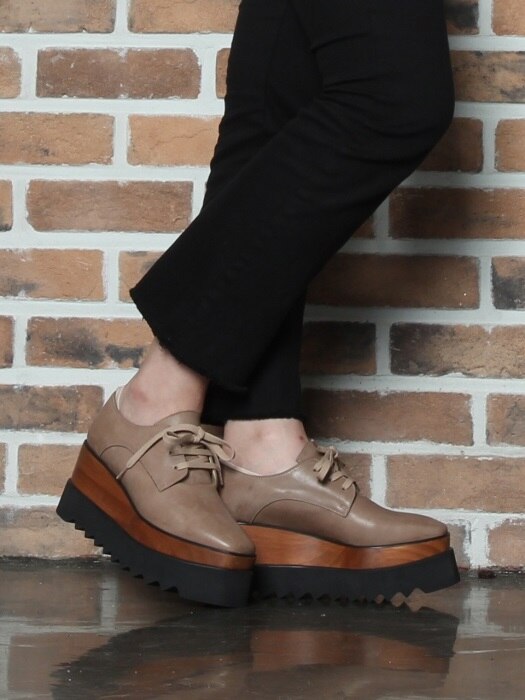 Real Wood loafer ( Brown )