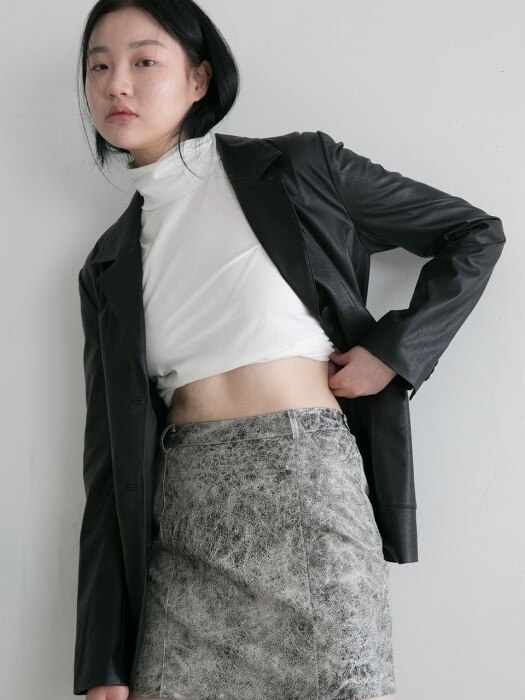 LEATHER SKIRT BLACK AND WHITE