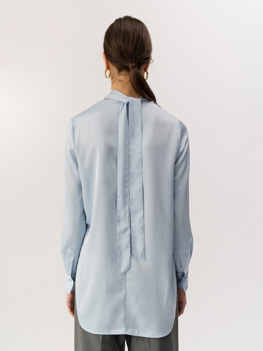 CUT-OUT BLOUSE (LIGHT BLUE)