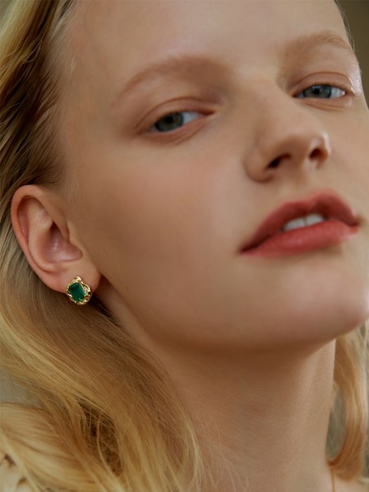 Midnight Green Cubic Wave Earring (2color)