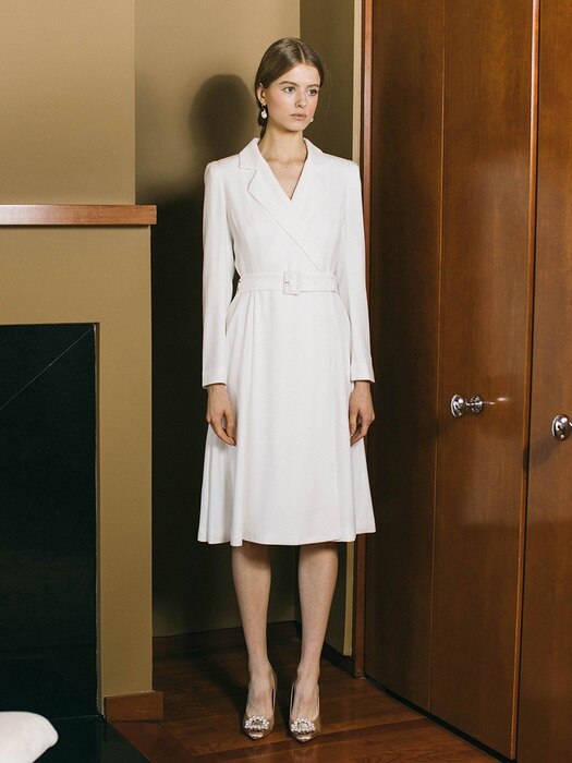 [미전시]MONICA Classic notched collar tuxedo dress (Off White)