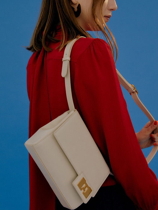 [FRONTROW X EENK] Classic Small Leather Bag_IVORY