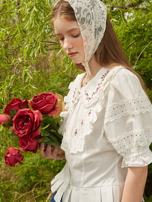 Red Flower Embroidered Collar Blouse