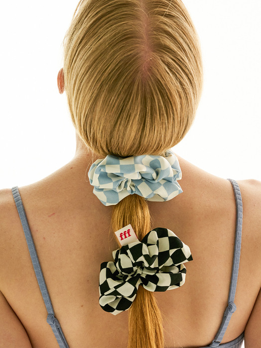 Checkerboard scrunchie (Blue)