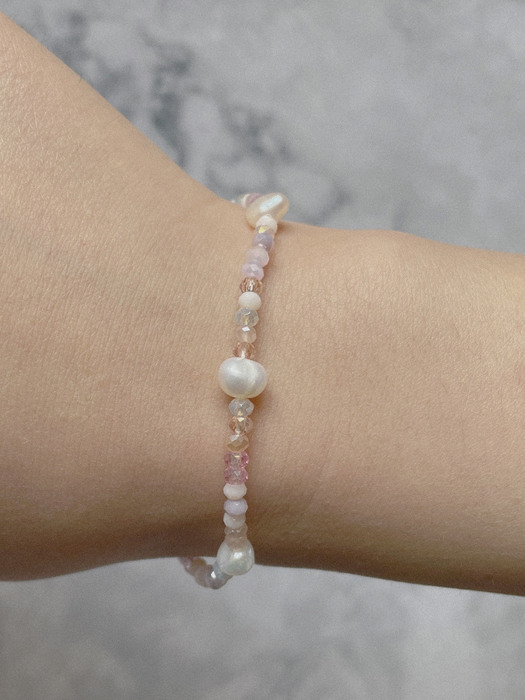 Pink Bead Pearl Bracelet