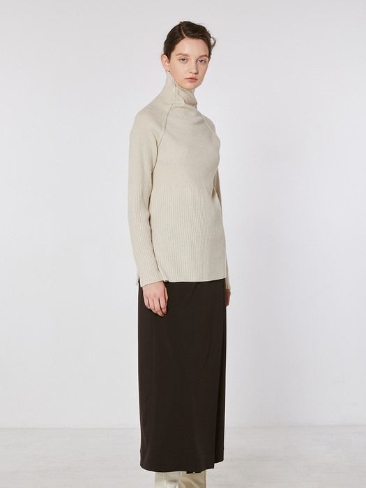 TOF OUT-CUT CASHMERE TURTLENECK KNIT IVORY