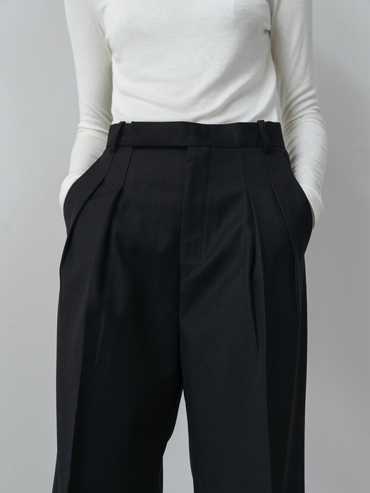 LOUNGE DOUBLE PINTUCK PANTS BLACK