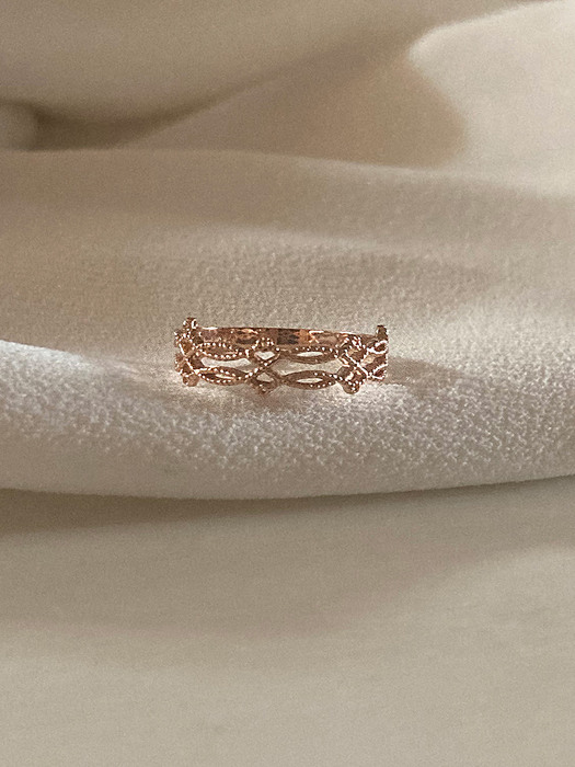 14k gold lace ring