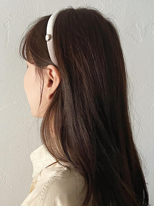 Vintage Mood Cameo Velvet Slim HairBand [Vintage Beige]카메오 벨벳 슬림 헤어밴드 머리띠