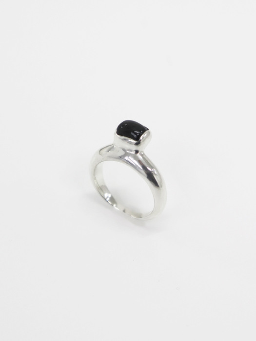 pebble ring(onyx)