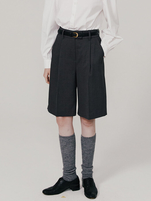 Formal One-tuck Shorts VC229OPT030M