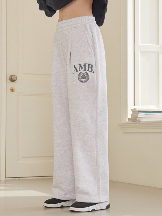 Big AMB straight pants AP604 (white melange)