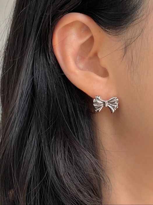 ribbone silver earrings
