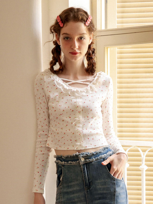 Cest_Floral ruffle cross front crop top