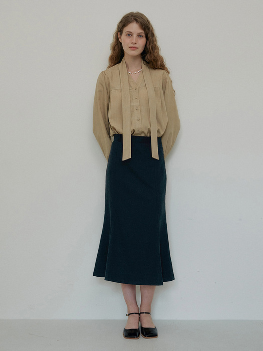 W Front Tuck Scarf Blouse_Beige