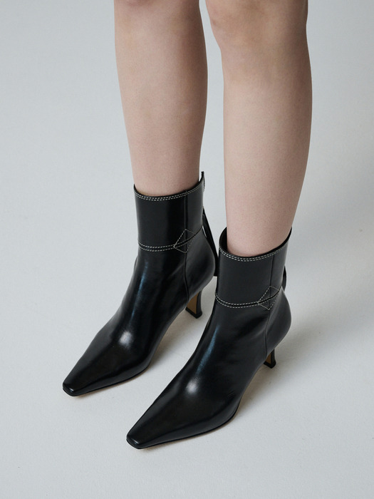 Stitch ankle boots(Black)